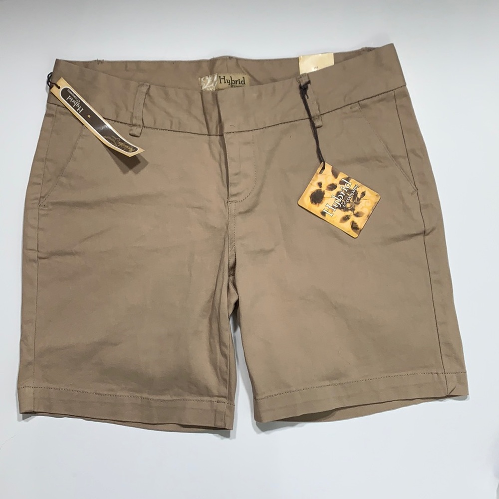 NWT Hybrid and Co Bermuda 7” Shorts Sz9